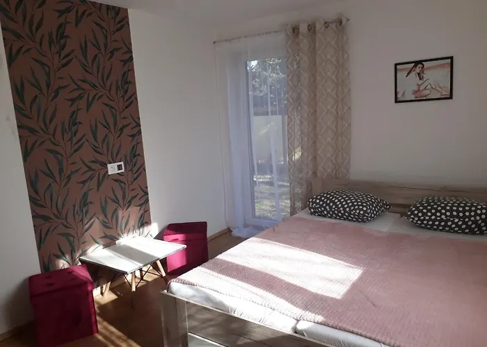 3 Izbovy Rd - *