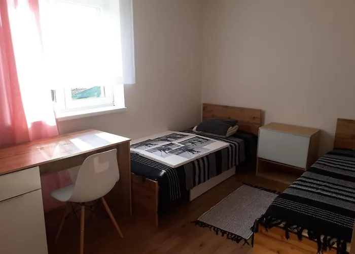 3 Izbovy Rd - Ferienhaus *